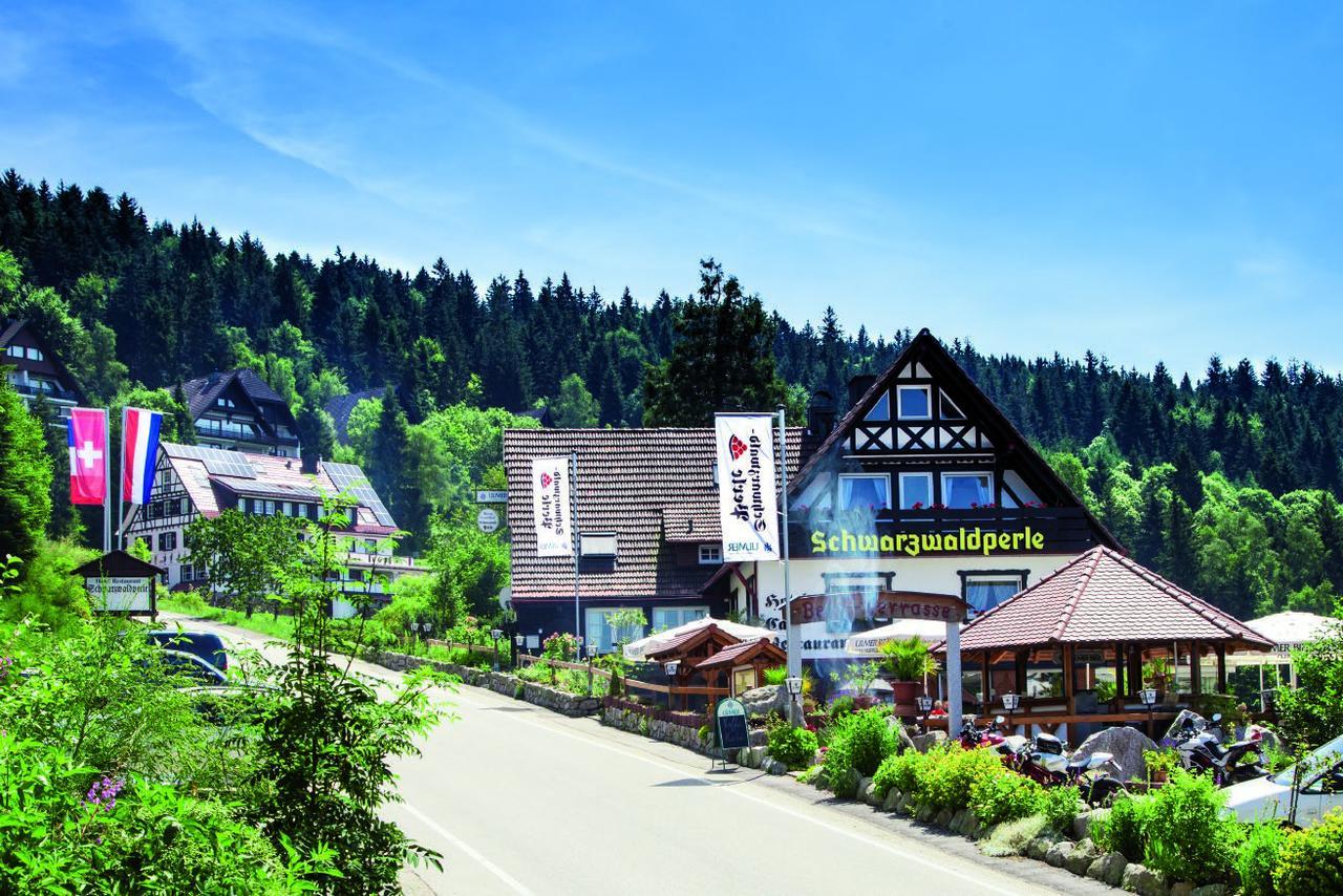 Hotel-Berggasthof Schwarzwaldperle Sasbachwalden Bagian luar foto