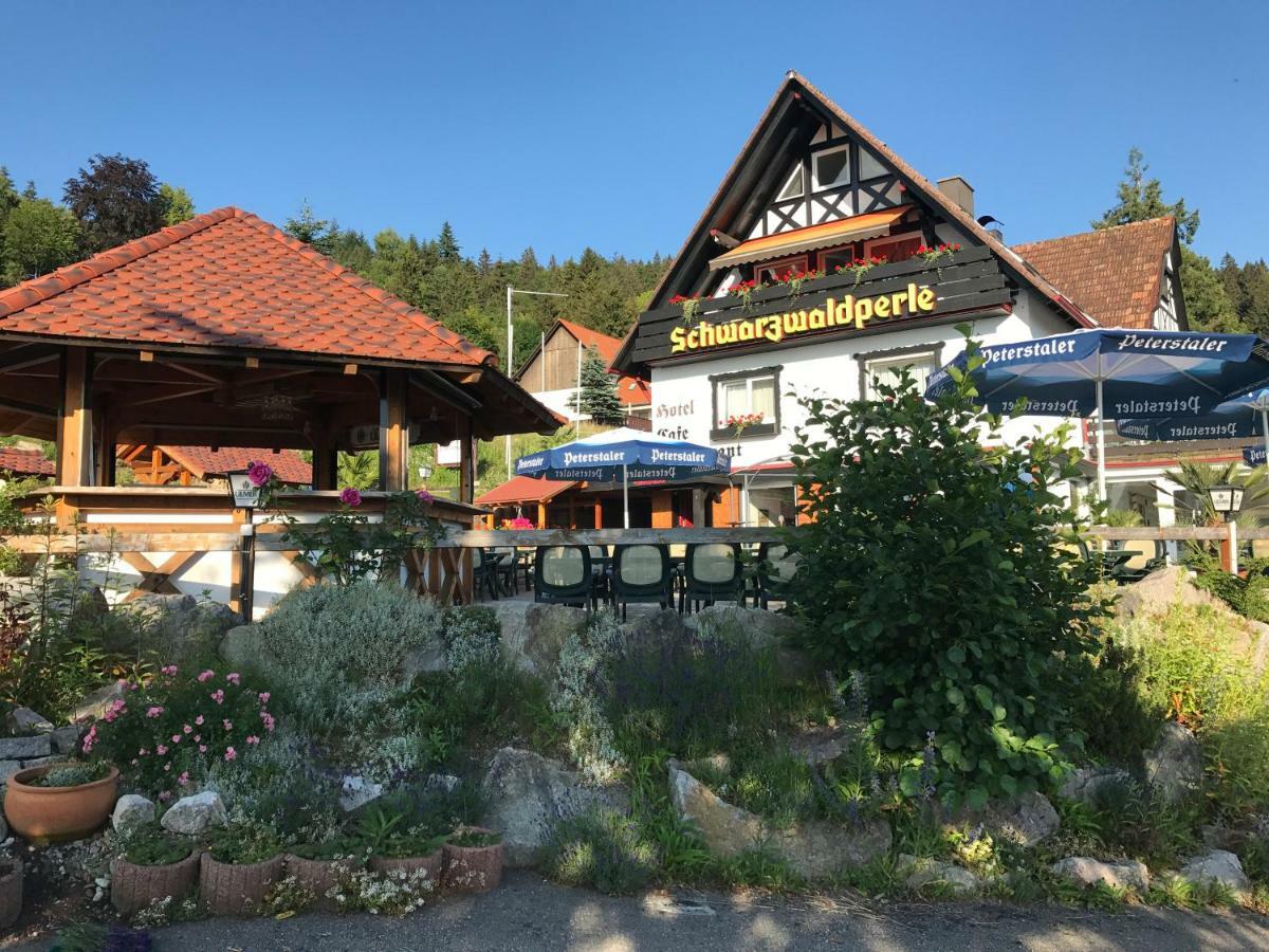Hotel-Berggasthof Schwarzwaldperle Sasbachwalden Bagian luar foto