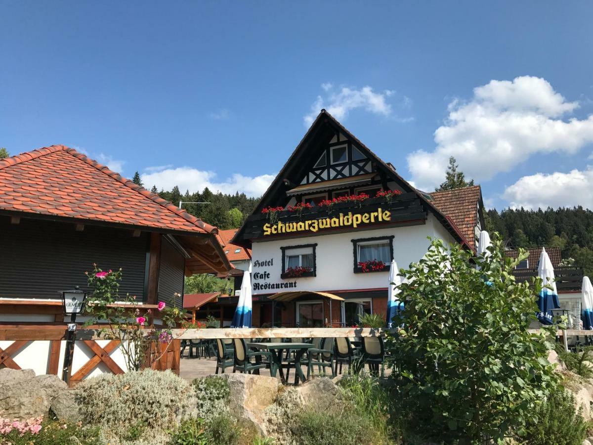 Hotel-Berggasthof Schwarzwaldperle Sasbachwalden Bagian luar foto